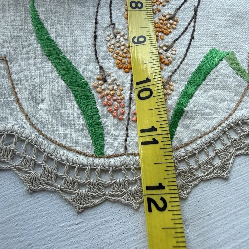 Vintage Hand Embroidered Wheat Linen Doily Lace Trim Cream Table Runner Decor